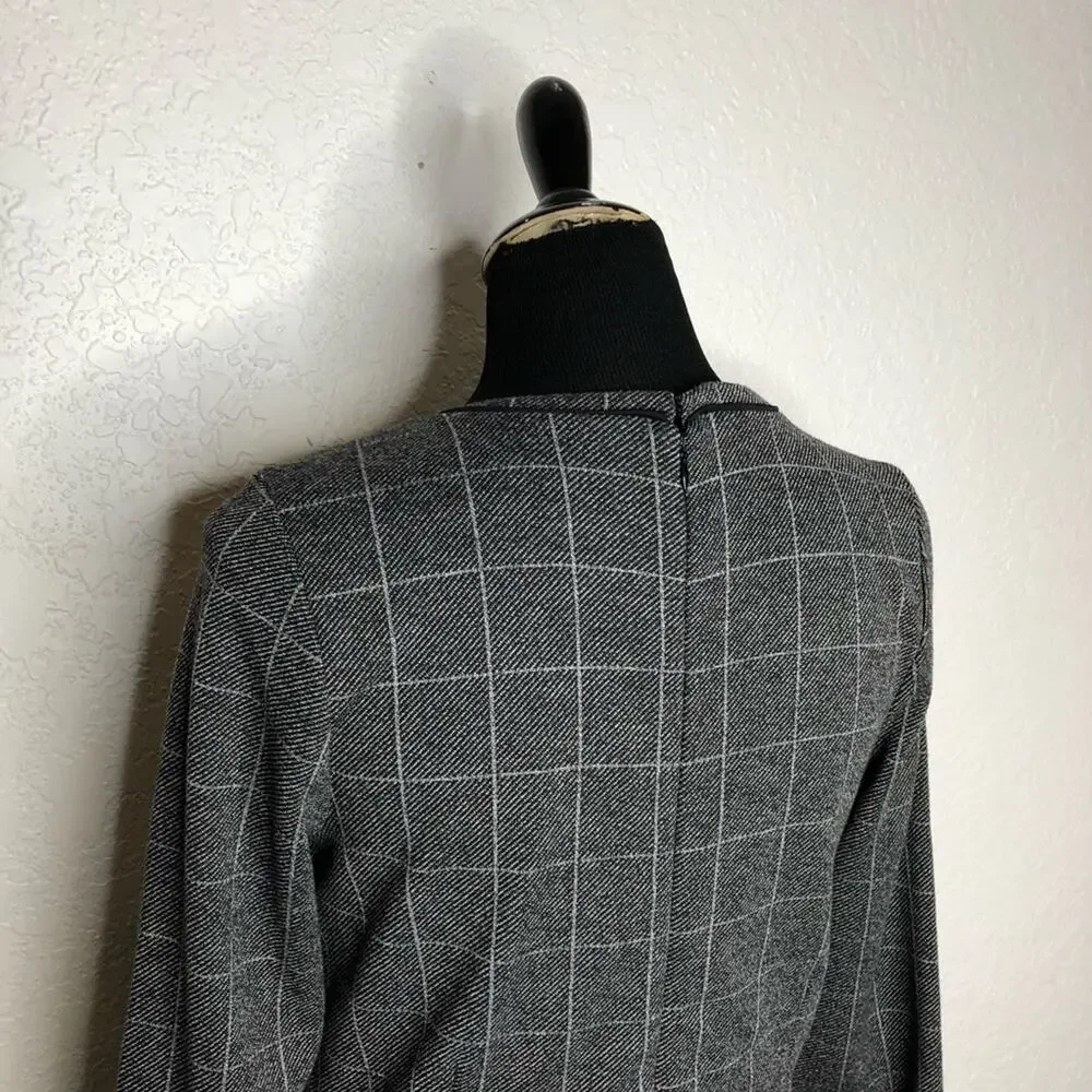 Banana Republic gray black plaid dress size 8 classic office business casual